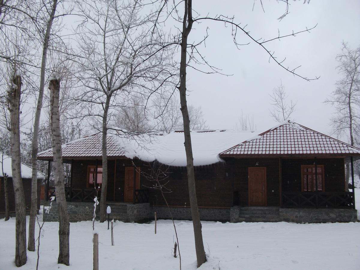 Kish Adasi Sheki Exterior foto