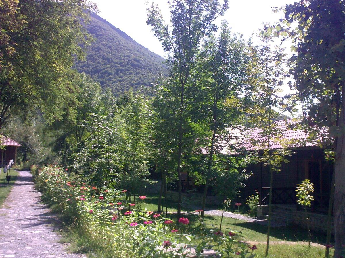 Kish Adasi Sheki Exterior foto