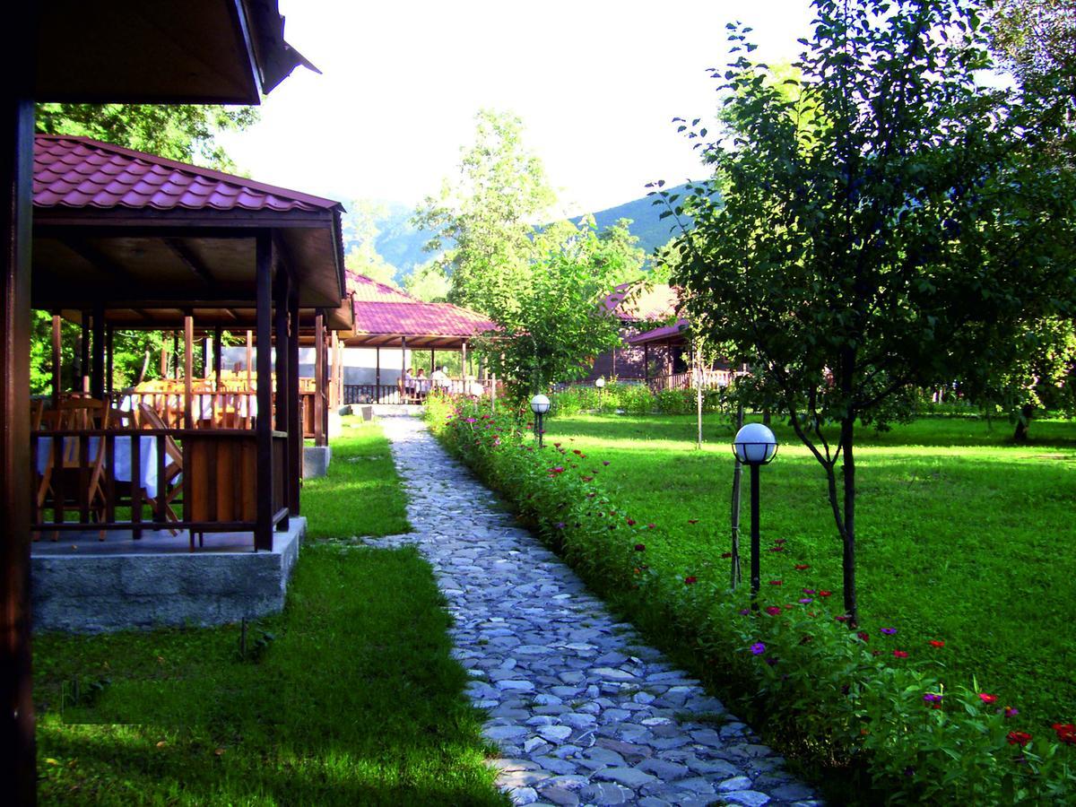 Kish Adasi Sheki Exterior foto