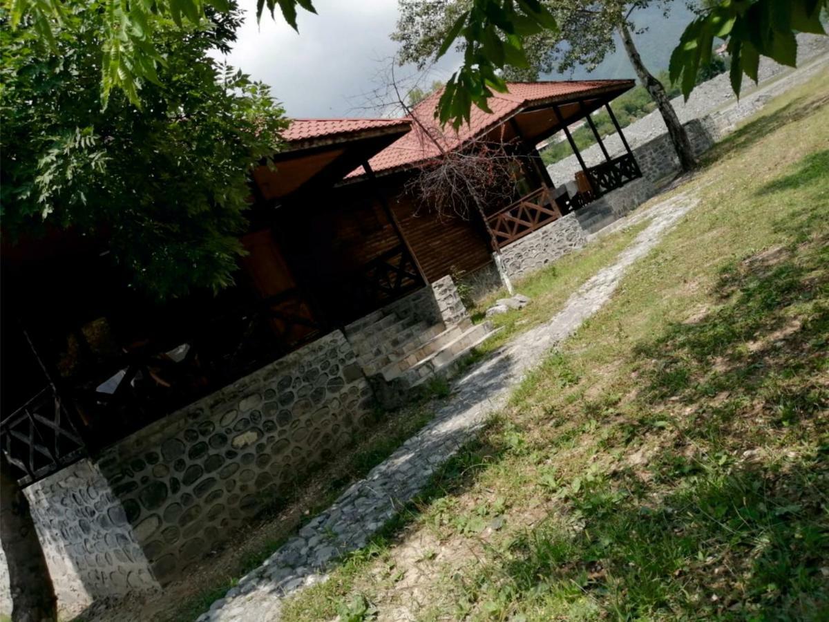 Kish Adasi Sheki Exterior foto